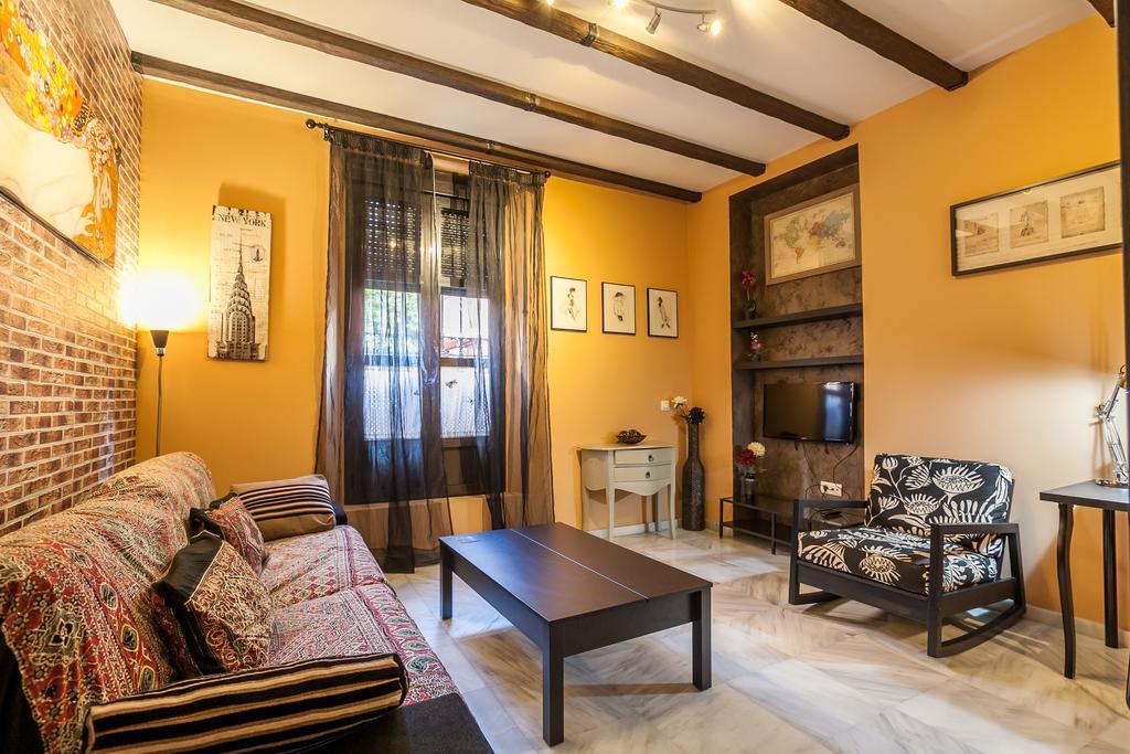 Alf8 Apartamento En Triana Con Dos Terrazas Siviglia Esterno foto