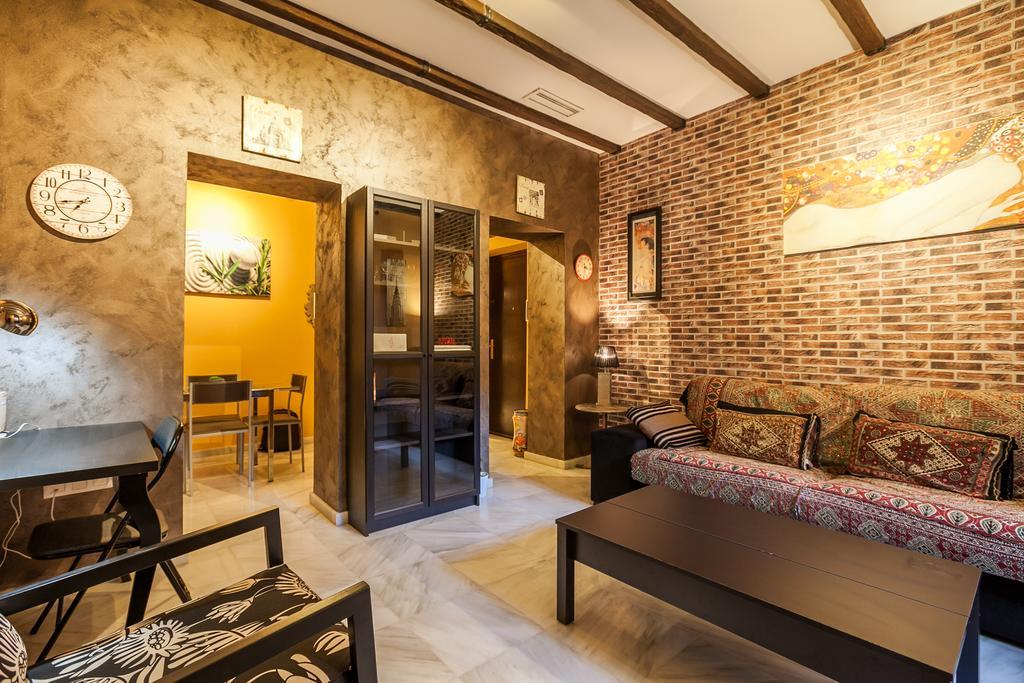 Alf8 Apartamento En Triana Con Dos Terrazas Siviglia Esterno foto