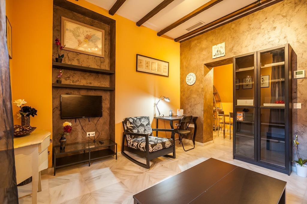 Alf8 Apartamento En Triana Con Dos Terrazas Siviglia Esterno foto